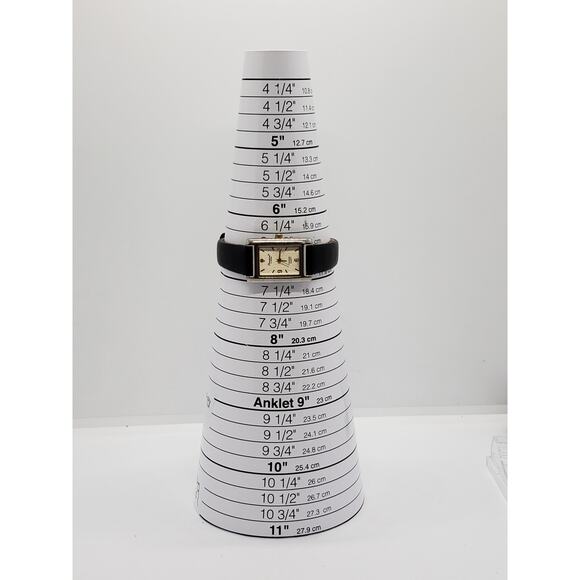 Precision by Gruen men's watch. Square face with gold trim. GP437L, 138, PC21 - Picture 8 of 9